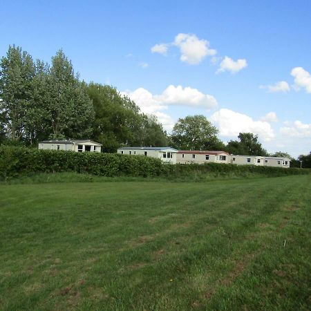 Fenlake Holiday Accommodation Metheringham Εξωτερικό φωτογραφία