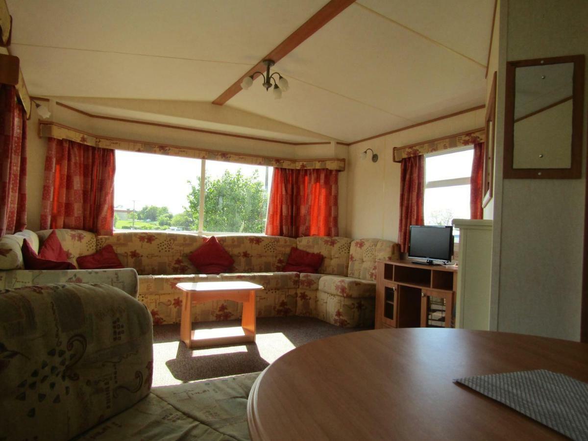 Fenlake Holiday Accommodation Metheringham Εξωτερικό φωτογραφία