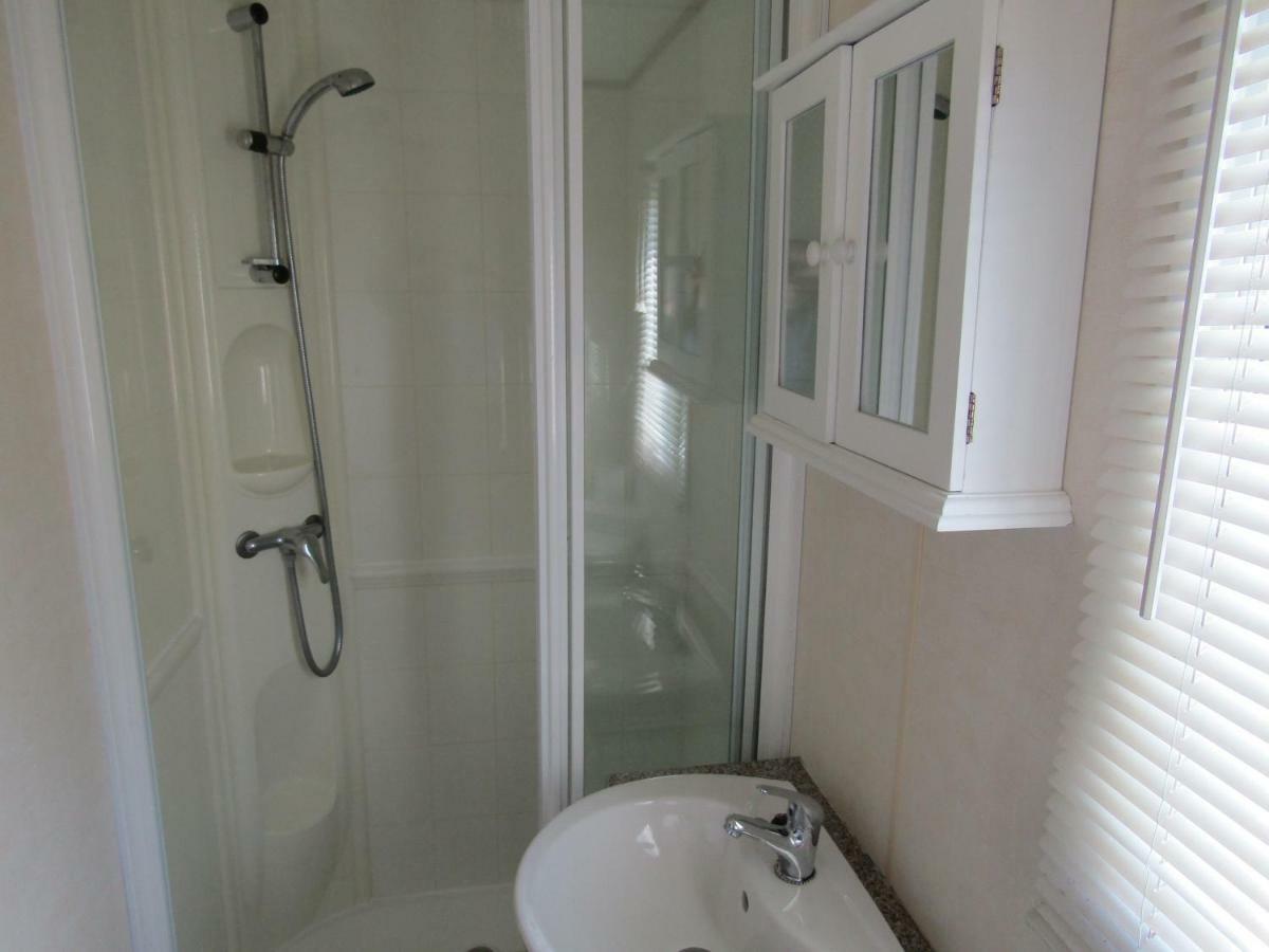 Fenlake Holiday Accommodation Metheringham Εξωτερικό φωτογραφία