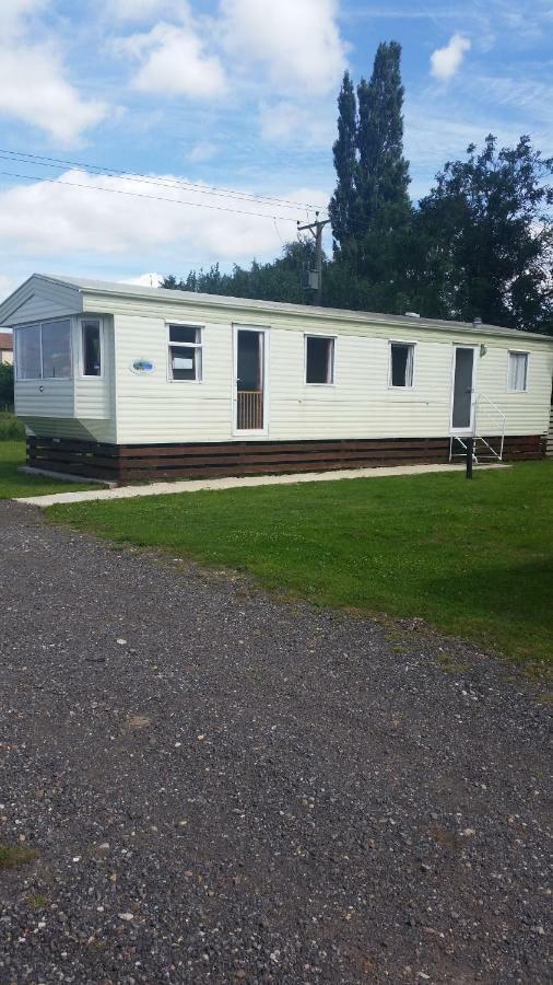 Fenlake Holiday Accommodation Metheringham Εξωτερικό φωτογραφία